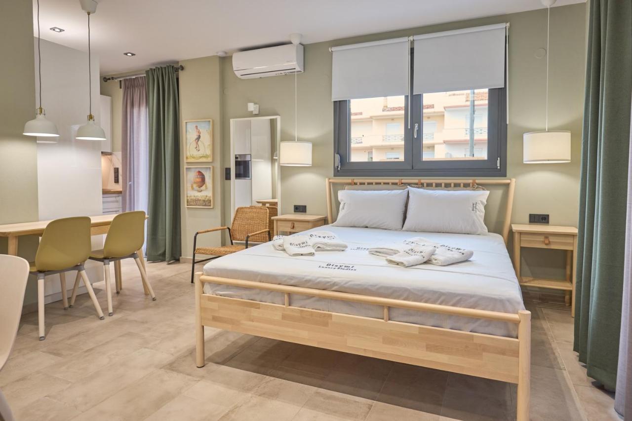 Oisymi Luxury Studios Néa Péramos Dış mekan fotoğraf